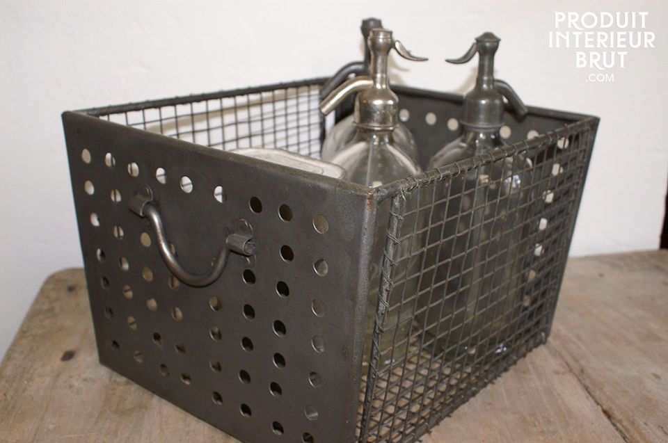 The mesh metal basket is a great accessory to have in your home with its industrial characteristics