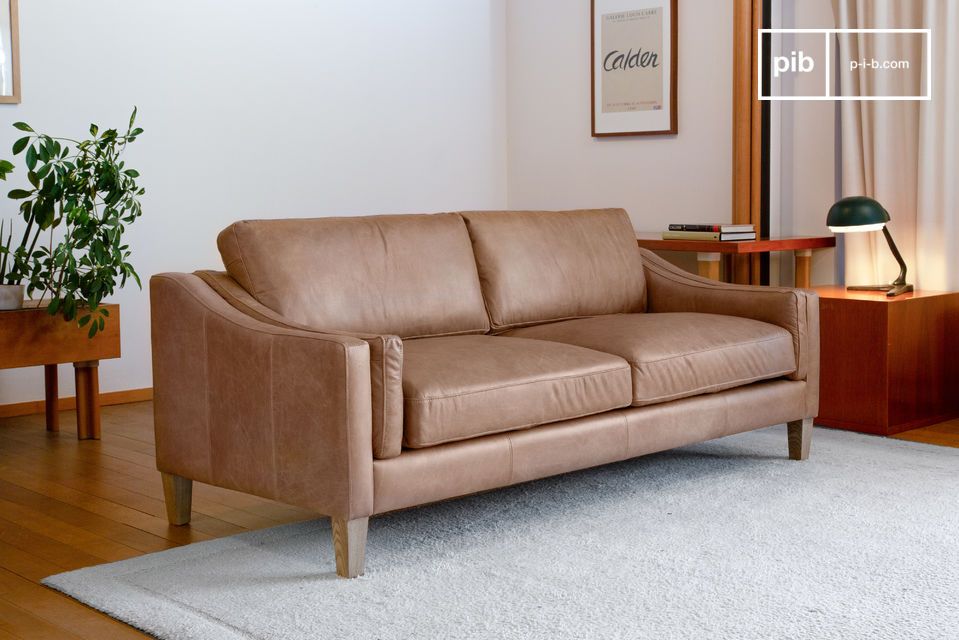 Despite its large size, the design of this sofa makes it perfectly harmonious.