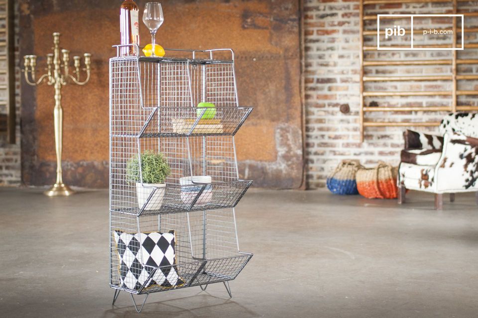 A nice and clever storage space with a vintage 100% metallic look.