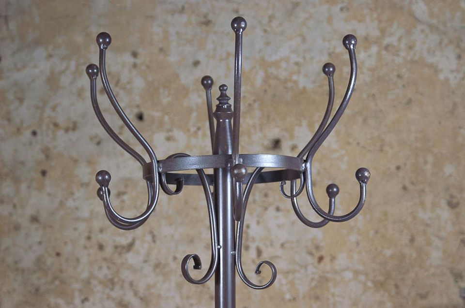 Inspired by the coat stands of the 1900s