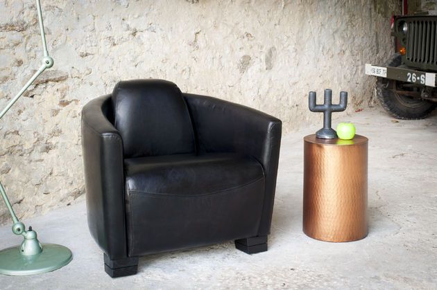 Black leather armchair Red Baron