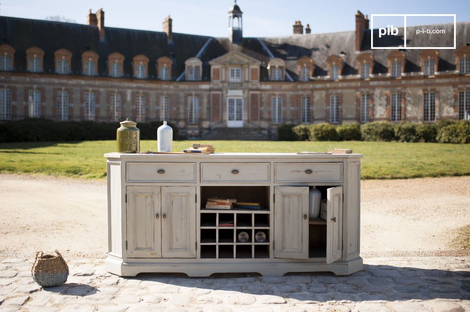 A charming sideboard with vintage style