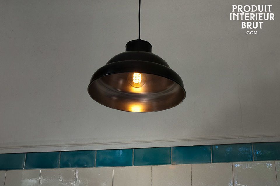 This metal ceiling light has a quality finish