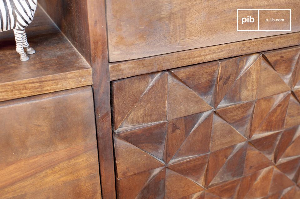The beautiful geometric finishes reinforce the retro look.