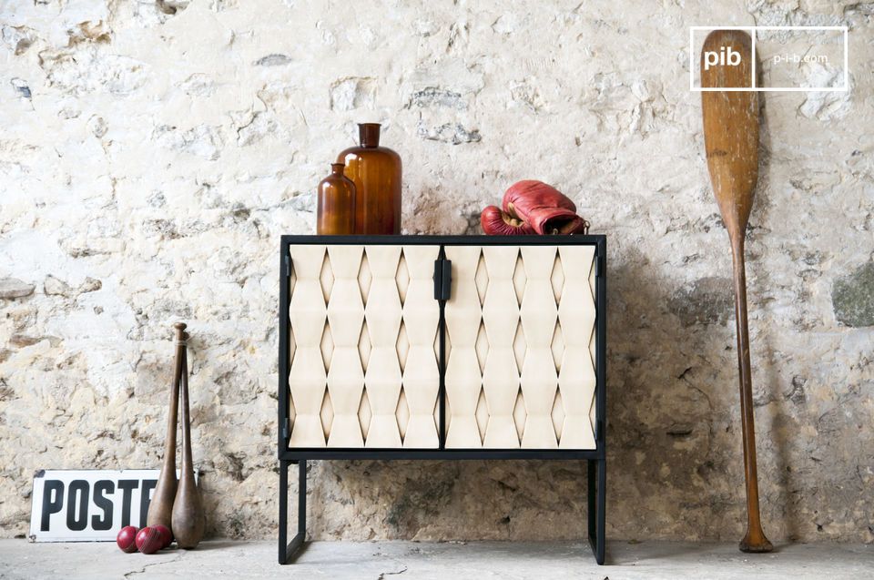 Clear buffet with graphic lines and a metallic structure.