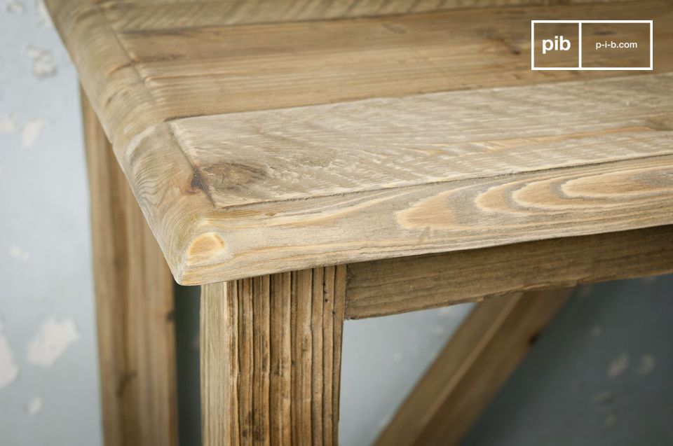 Opt for a wood console table with character, designed with massif aged pine