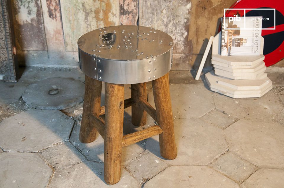 Small table or seat with industrial flair