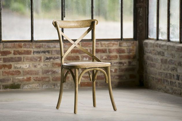 Natural finish wooden chair Pampelune