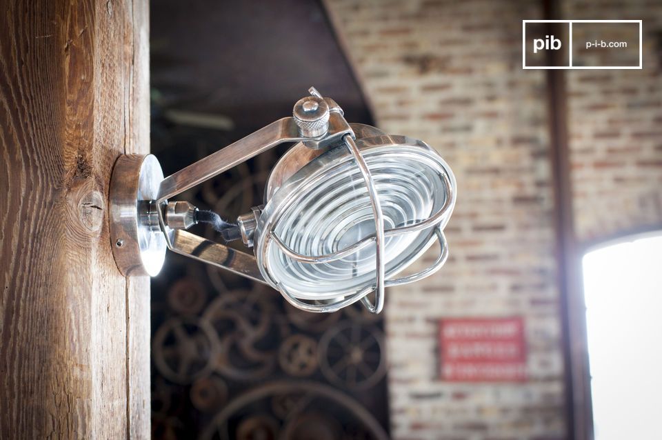 Adjustable projector with a chic industrial look.