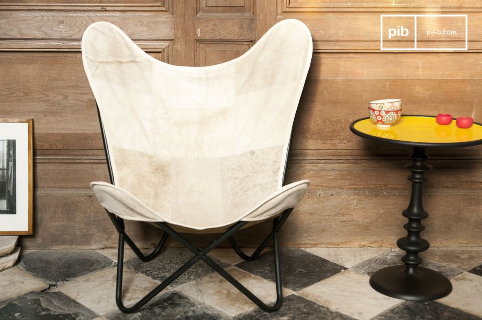 The Colina armchair will be your best ally when you want to relax in a comfortable seat