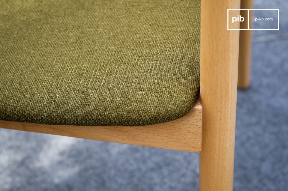 Use this seat to make up a set of dining room chairs