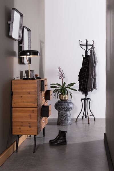 Drawers for discreet storage in small corridors