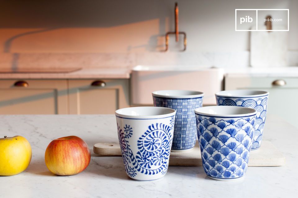 Pretty blue cups with patterns.