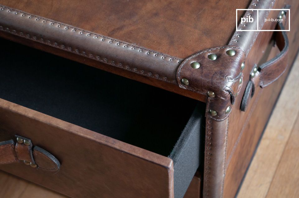 The nails bring an extra touch to the coffee table