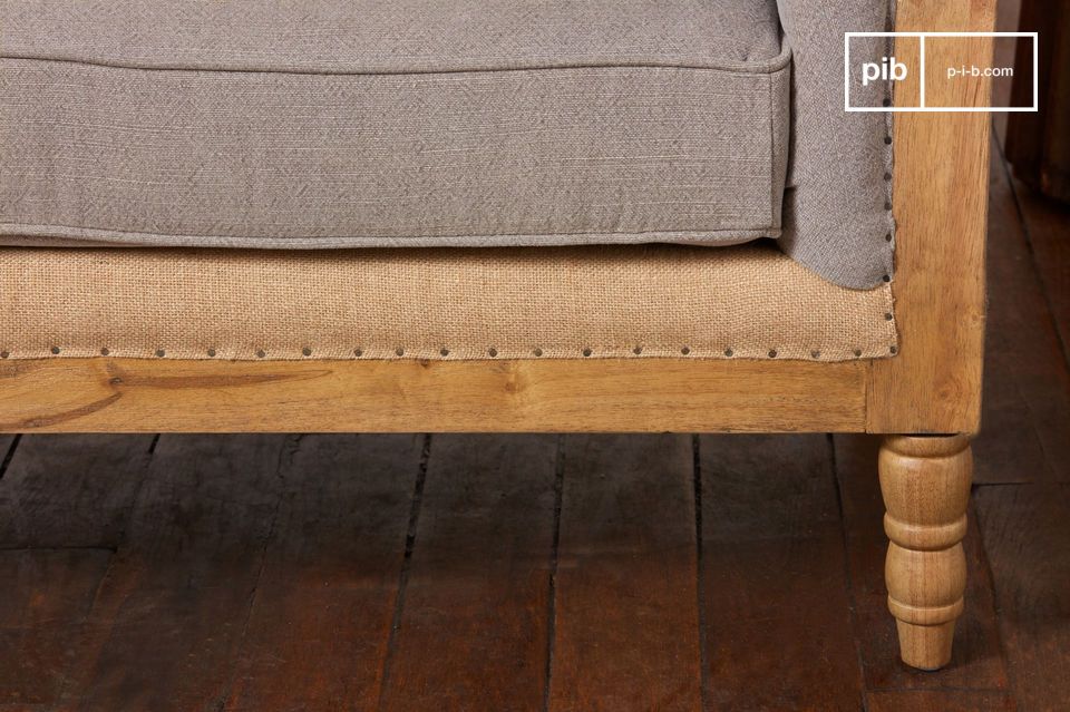 The Montaigu bench seat is padded all the way to the top of its superb flared side structure