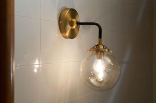 Halsa golden wall lamp
