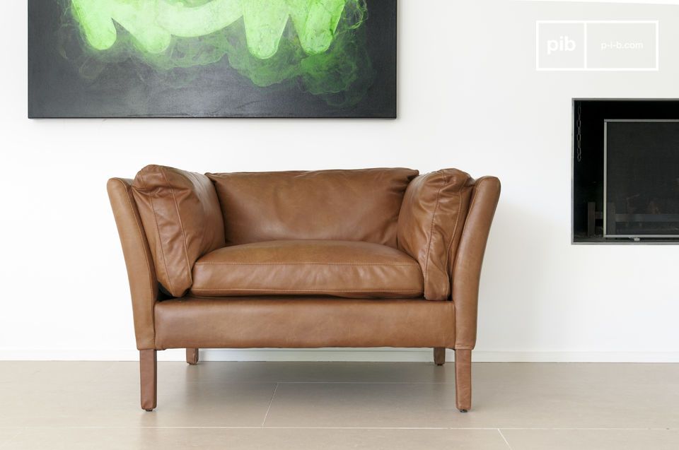 A vintage-inspired design with harmonious proportions.
