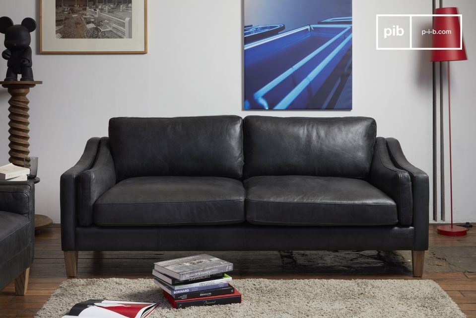 Beautiful 3-seater sofa in black leather.