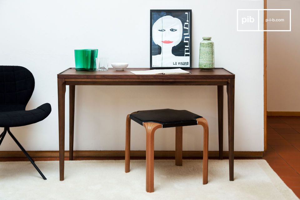 A magnificent desk console made of noble wood.