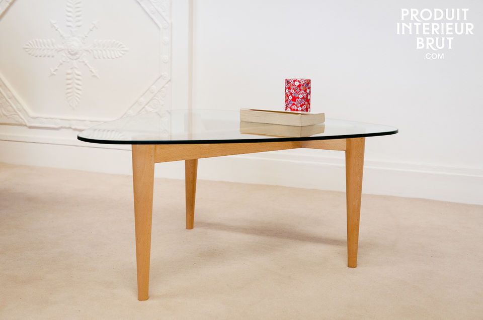 Höti three-legged coffee table