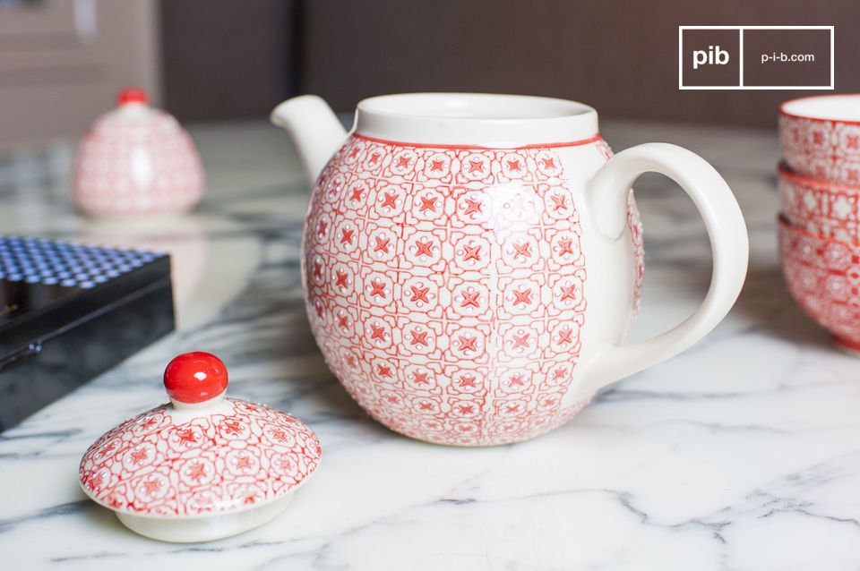 The modern charm of a tea pot with a touch of nostalgia