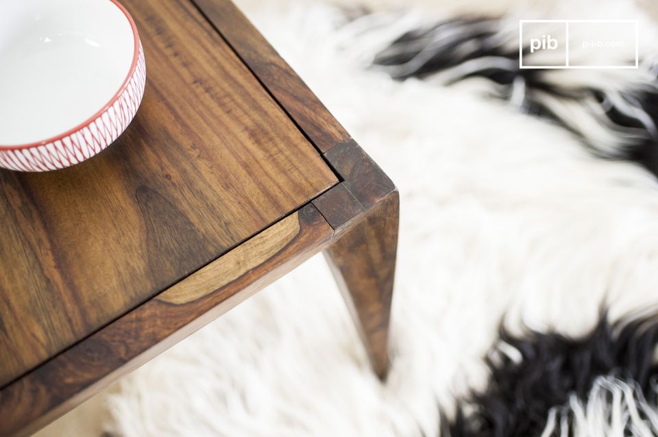 The charm of a vintage style Scandinavian coffee table