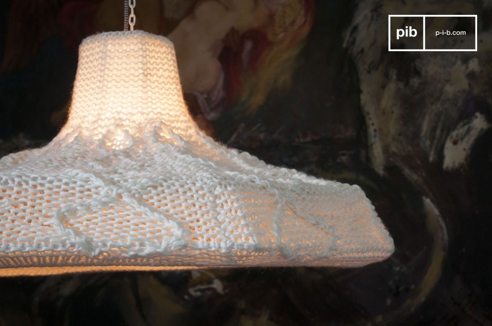 Lana pendant light - Uses light bulb E27 screw base | pib