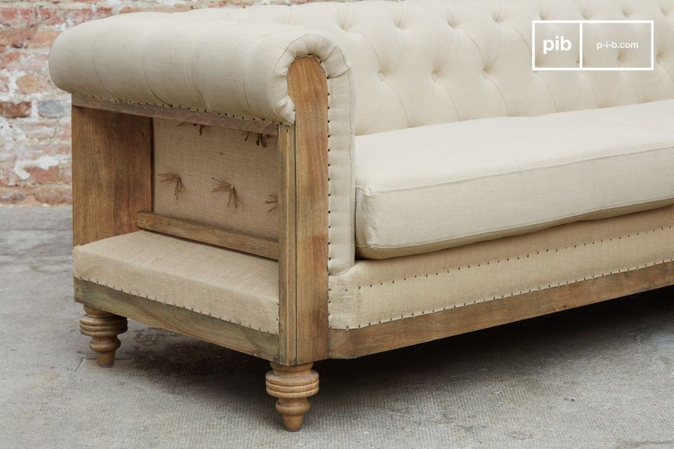 The DNA of a classic Chesterfield with a touch of modernity