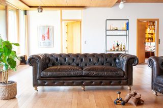 Large leather sofa chesterfield Jahn