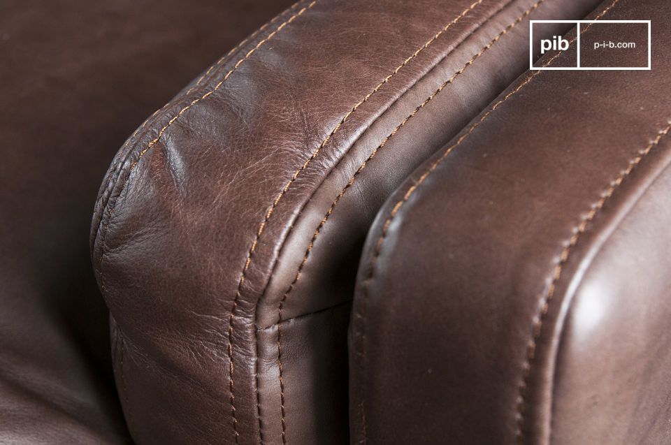 Dark brown leather can be integrated into both a living room and a bedroom.