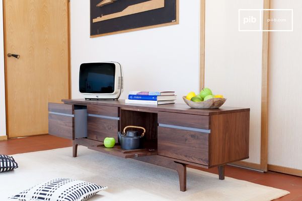 Low sideboard Neli in walnut