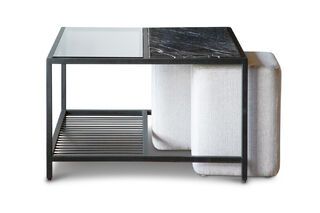 Marble coffee table Noora and its poufs