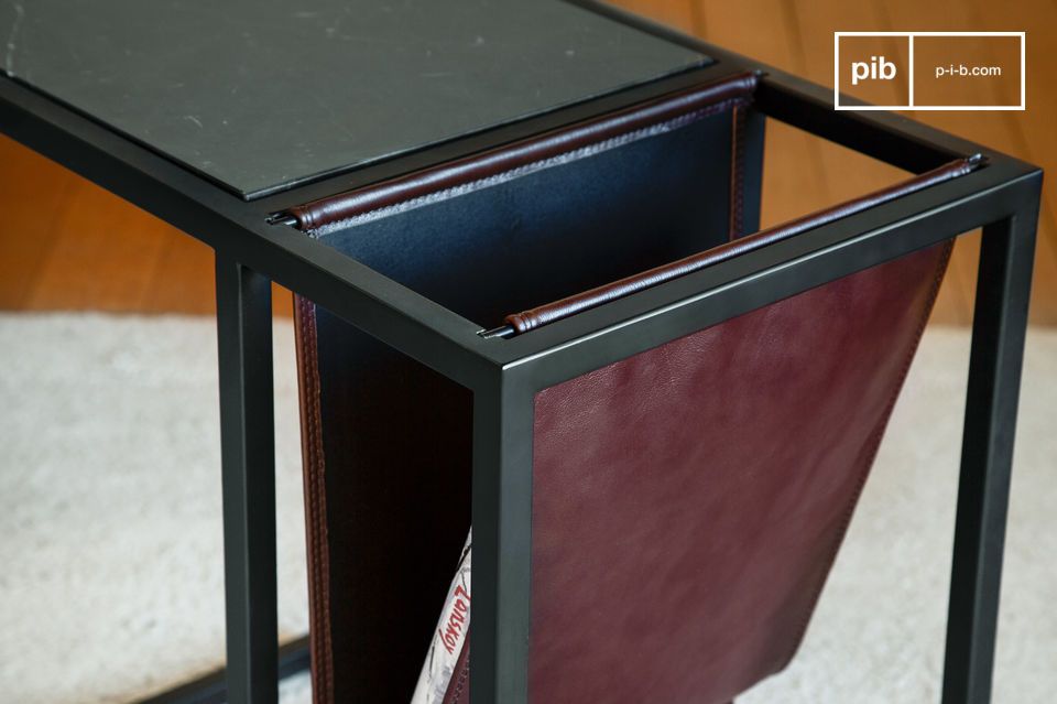 The pretty leather magazine rack has a beautiful burgundy colour.