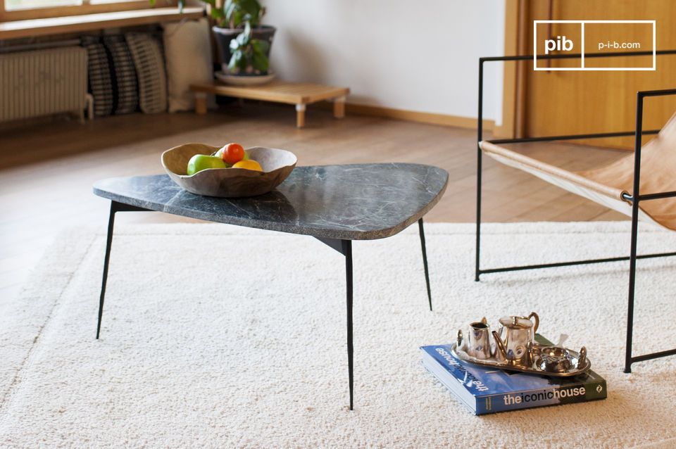 Beautiful tripod table designed in green marble and a metal base.