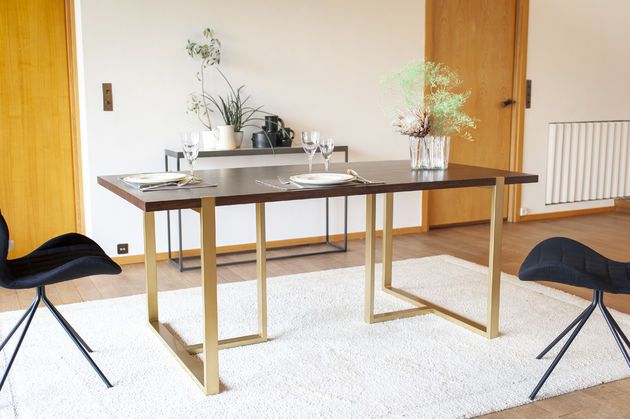 Walnut dining table Neutra