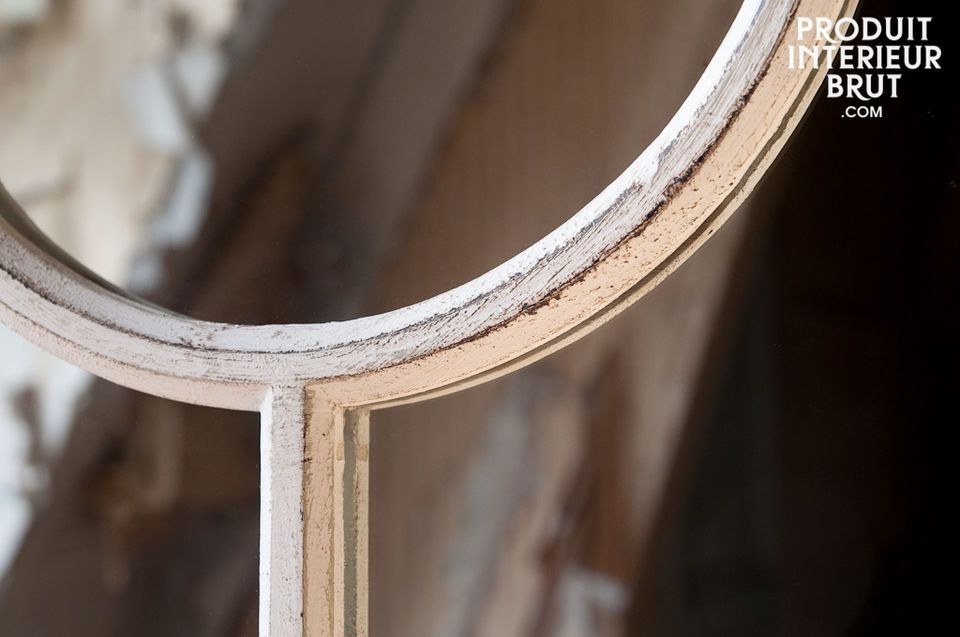 This mirror will complement all kinds of interiors