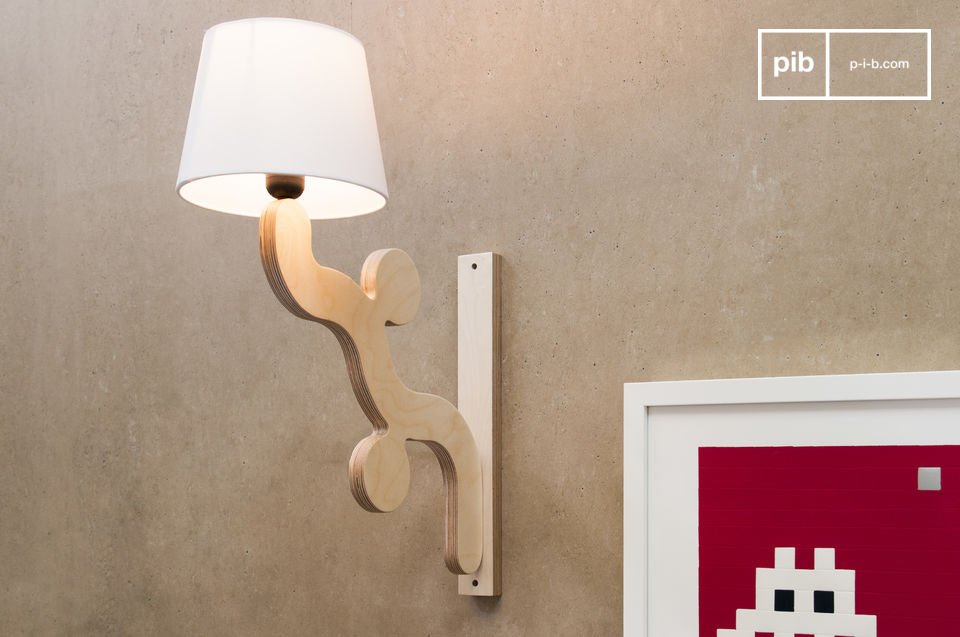 Exceptional wall lamp.