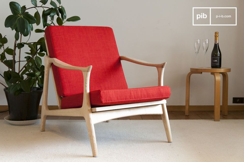 Scandinavian armchair Aarhus - beautiful light wood finish | pib