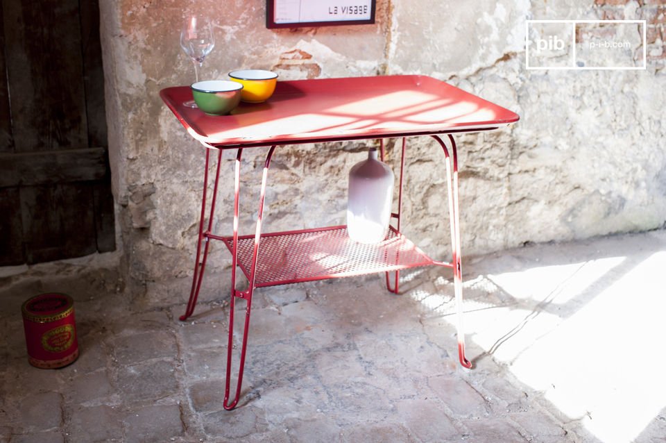 A charming and colourful vintage table