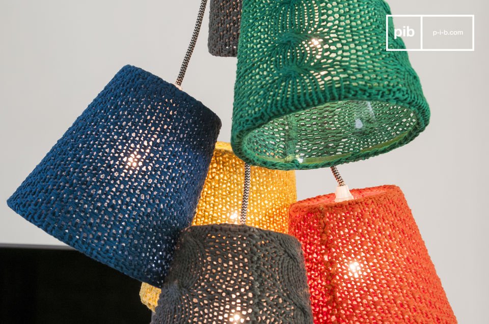 The suspension has seven coloured lampshades.