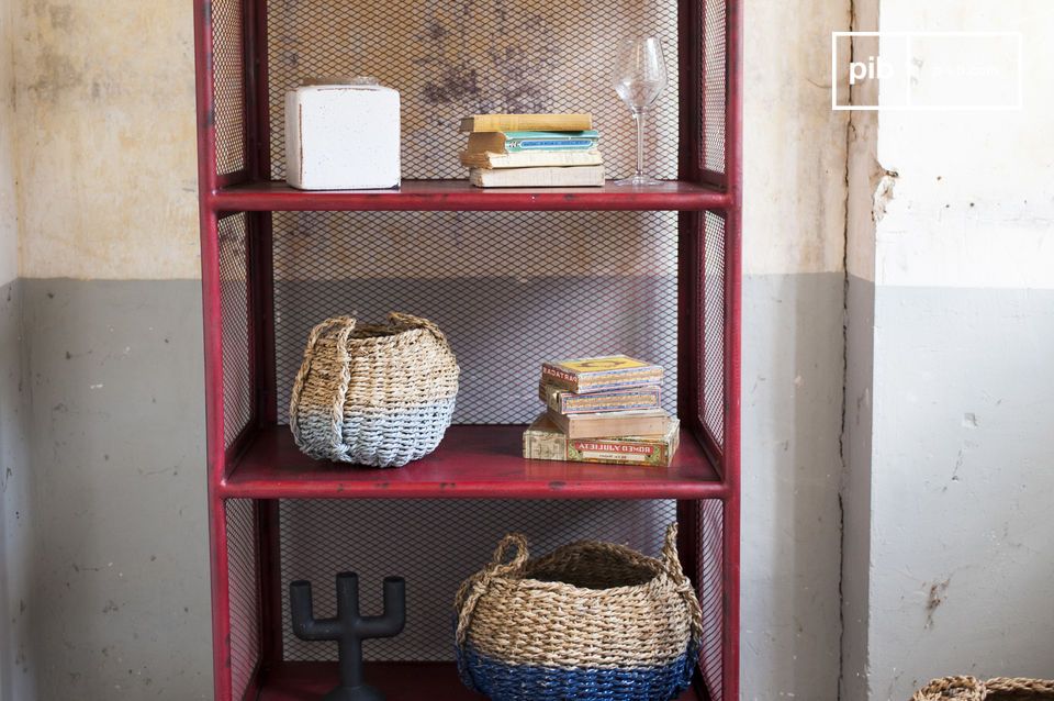 The Sedona shelf is a robust piece of storage furniture that will give value to the objects that