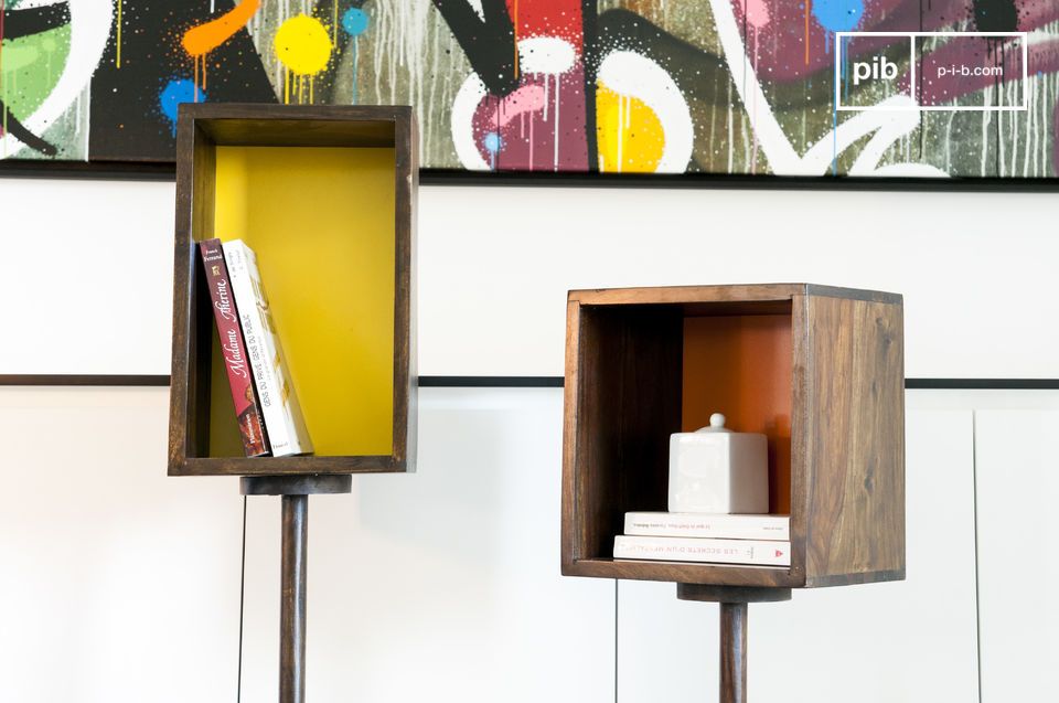 This storage piece made of wood is perfect for presenting your favourite objects in the proper light