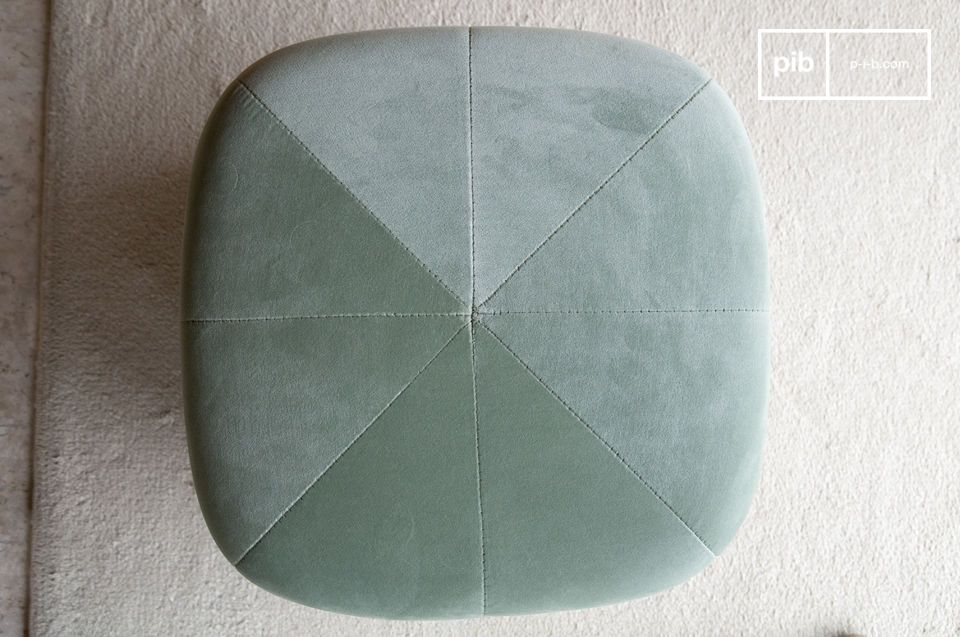 The seat is sewn to form a star pattern.