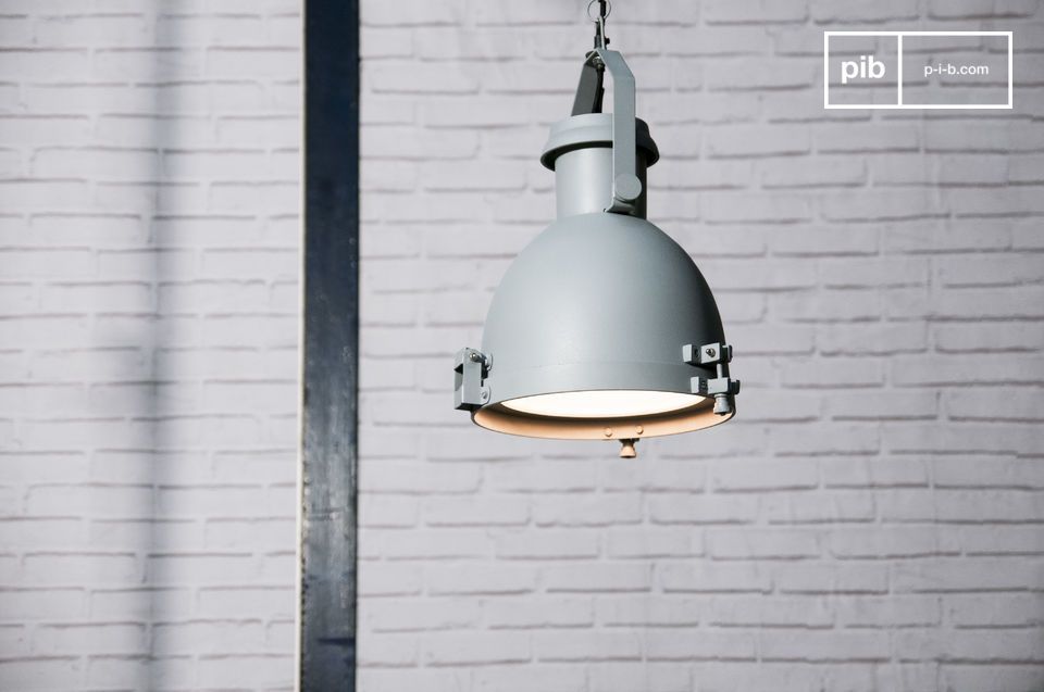 Industrial hanging lamp in a matt grey colour.