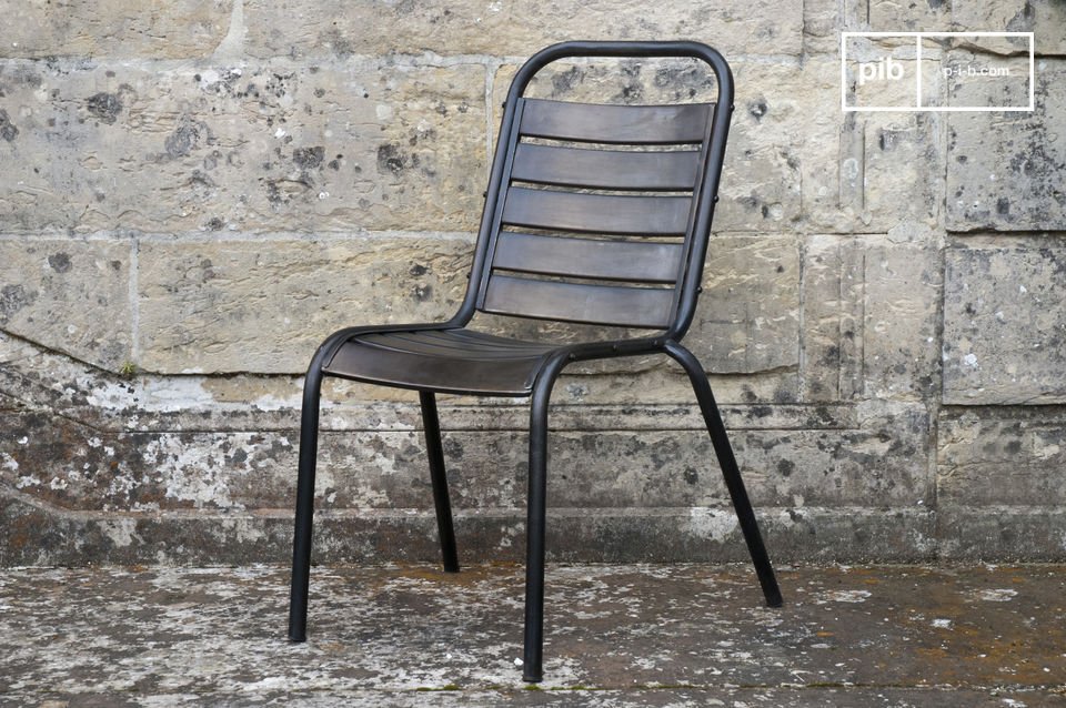 the chair is inspired by workshop and factory furniture from the beginning of the last century.