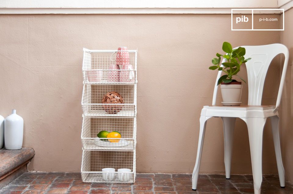 The baskets can be stacked to adapt them to your wishes and needs.