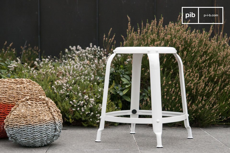 100% metal workshop stool.