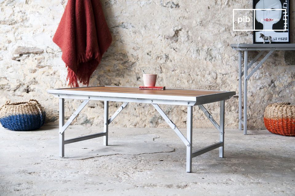 Nice industrial table and light wood tone.