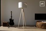 Tripod lamp