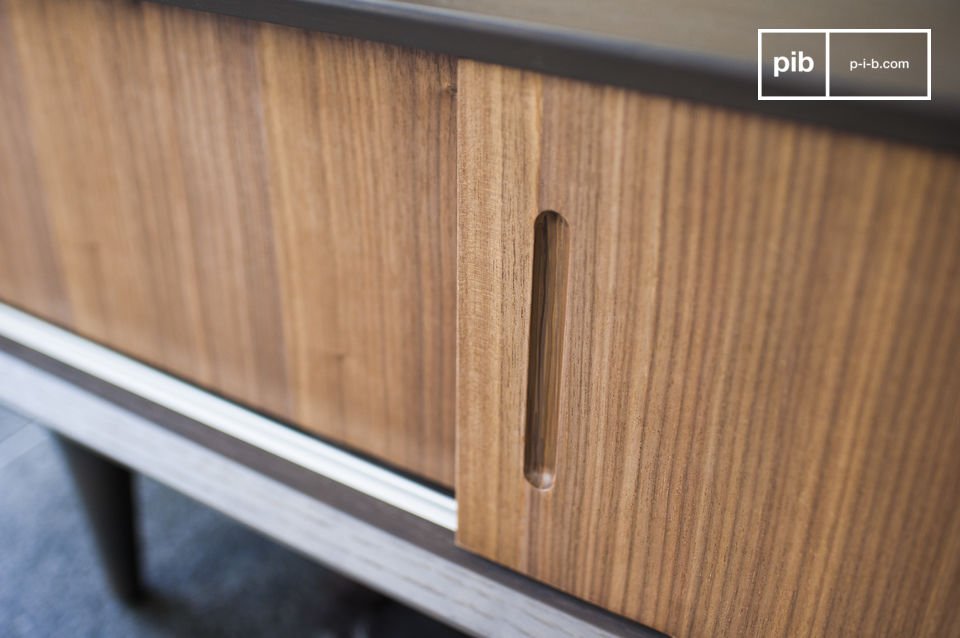 The matte brown coloured finish makes for a beautiful contrast with the oak panels which act as